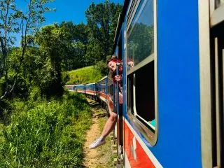 ПОЕЗДКА НА ПОЕЗДЕ