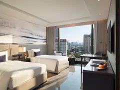 Carlton Hotel Bangkok Sukhumvit — Бангкок