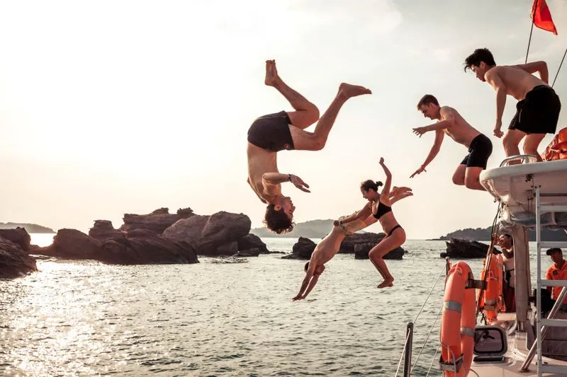 https://www.bigtravel.ru/ru/lk/articles/SriLankaObzor