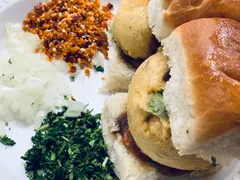 Вада пав (Vada Pav)
